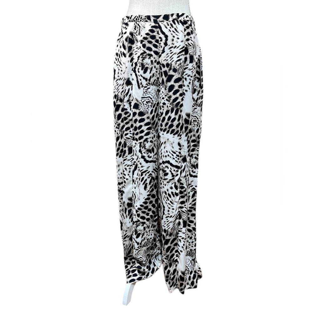 Jennifer Lopez Black and Cream Animal Print Pants Size 8